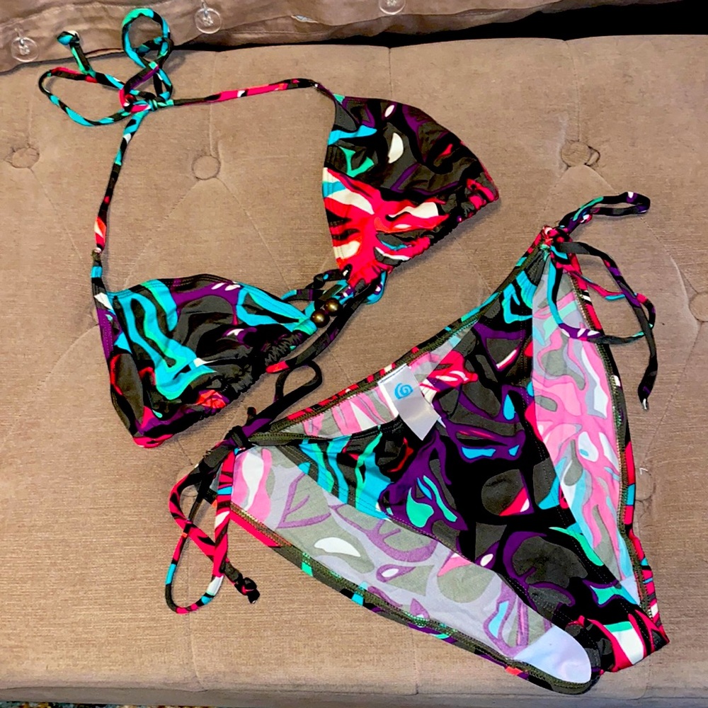 High rise bikini